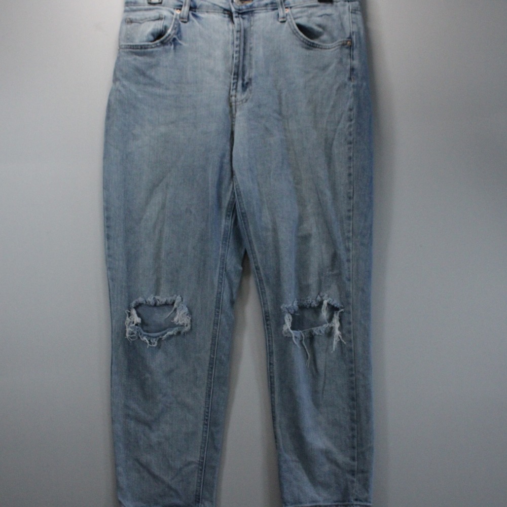 Wild Fable Light Wash Distressed High Rise Mom Jeans Size 14 Relaxed Fit Denim